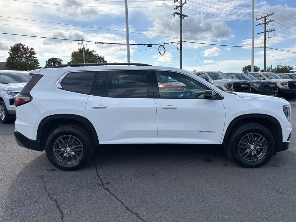 2025 GMC Acadia - Image 6 of 21