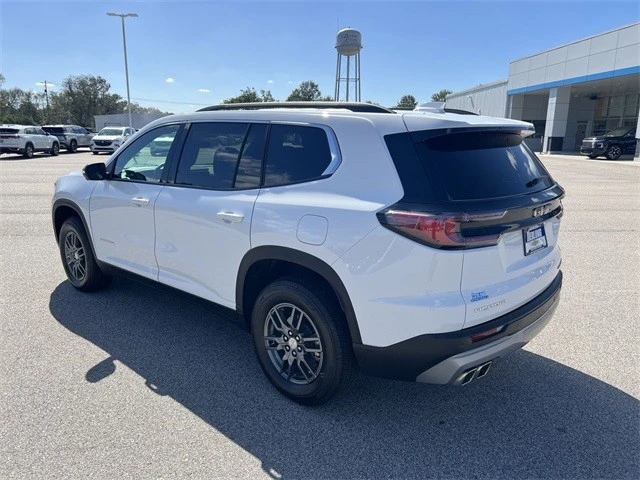 2025 GMC Acadia - Image 6 of 12
