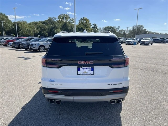 2025 GMC Acadia - Image 7 of 12