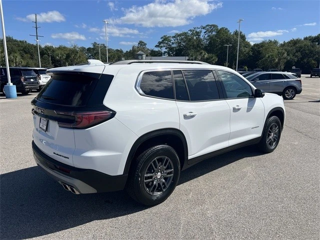 2025 GMC Acadia - Image 8 of 12