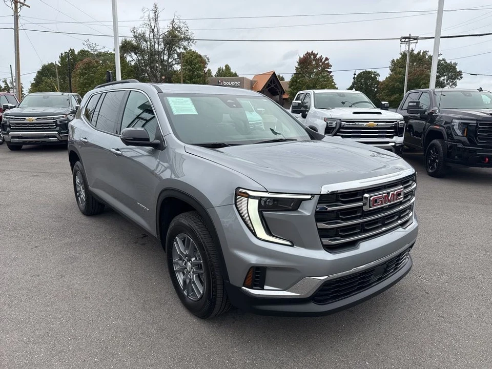 2025 GMC Acadia - Image 7 of 21