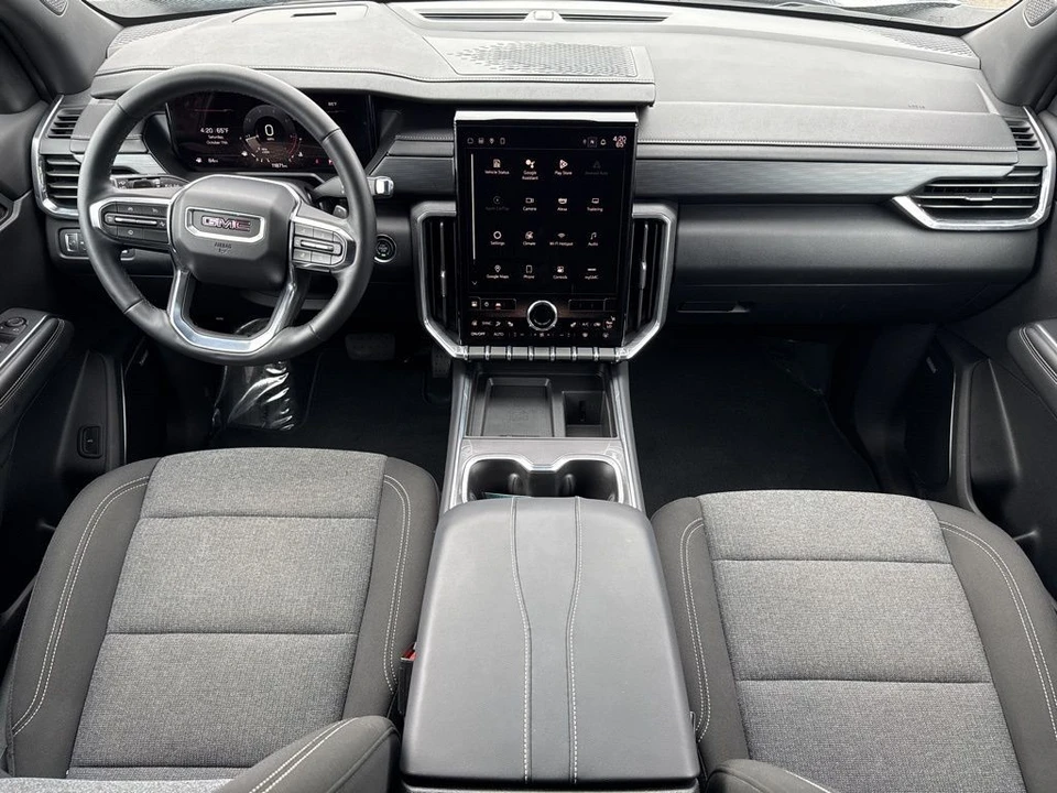 2025 GMC Acadia - Image 14 of 21