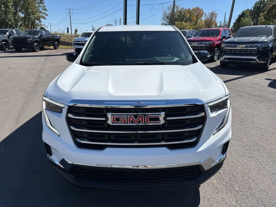 2025 GMC Acadia - Image 8 of 21