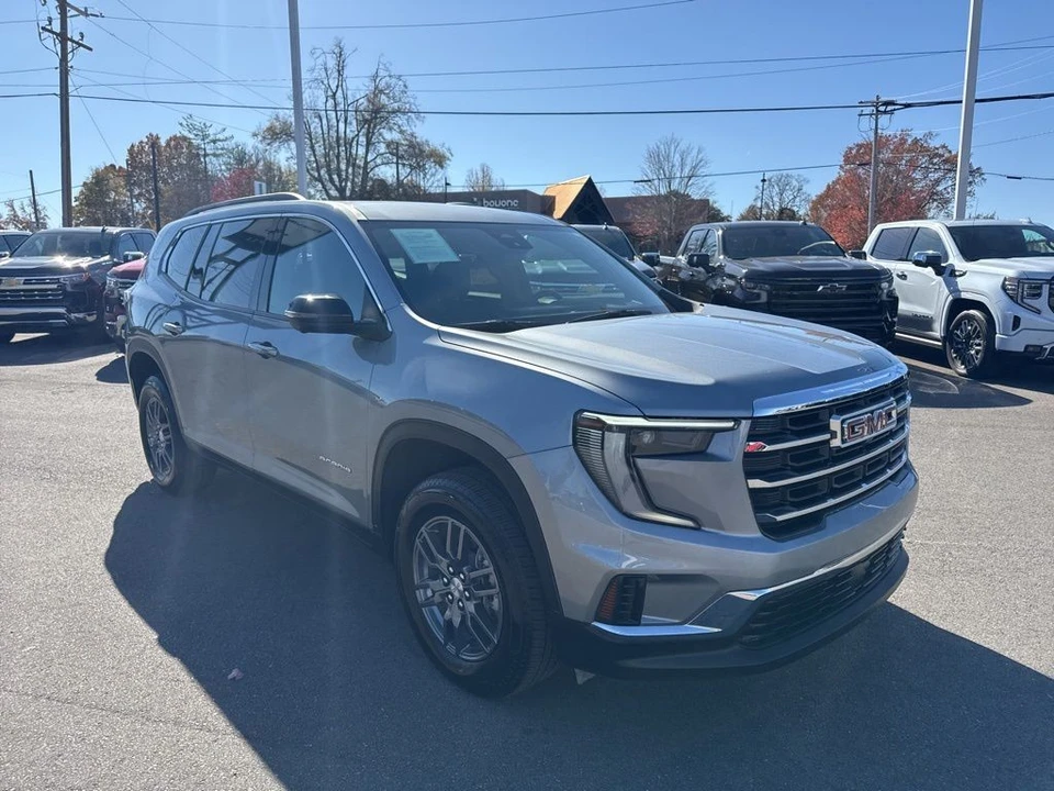 2025 GMC Acadia - Image 7 of 21