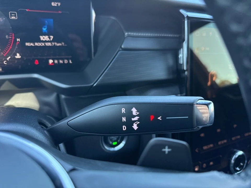 2025 GMC Acadia - Image 17 of 21