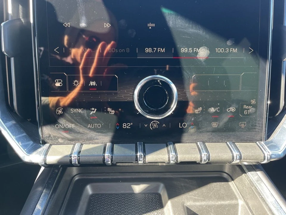 2025 GMC Acadia - Image 21 of 21