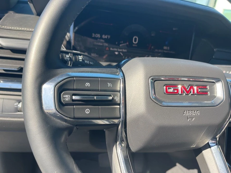 2025 GMC Acadia - Image 16 of 21