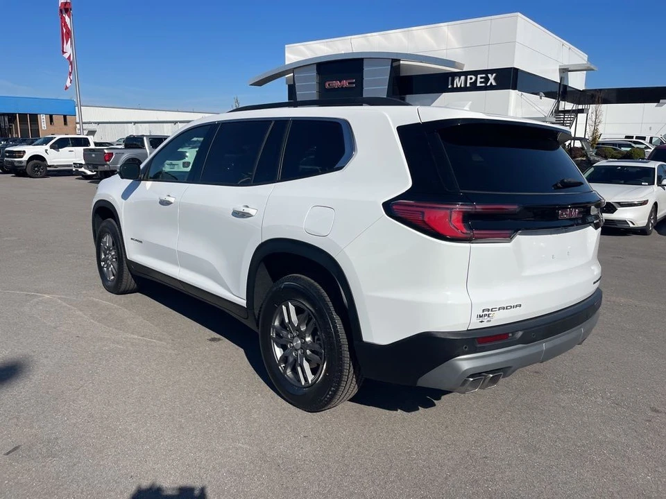 2025 GMC Acadia - Image 3 of 21