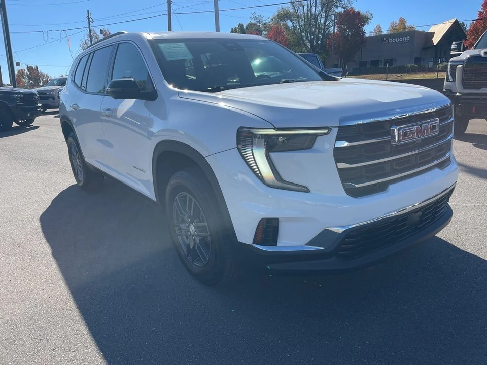 2025 GMC Acadia - Image 7 of 21