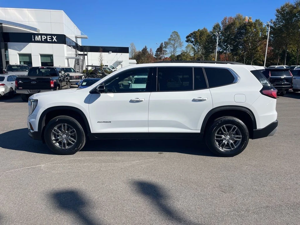2025 GMC Acadia - Image 2 of 21