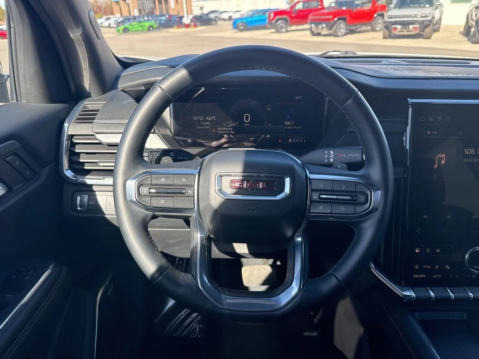 2025 GMC Acadia - Image 15 of 21