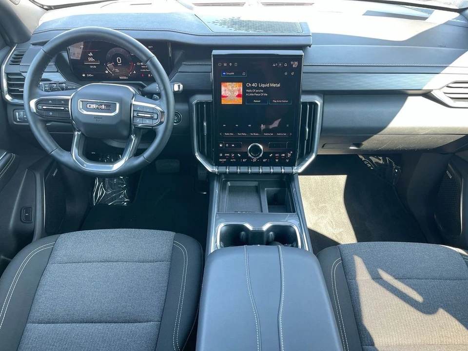2025 GMC Acadia - Image 13 of 21