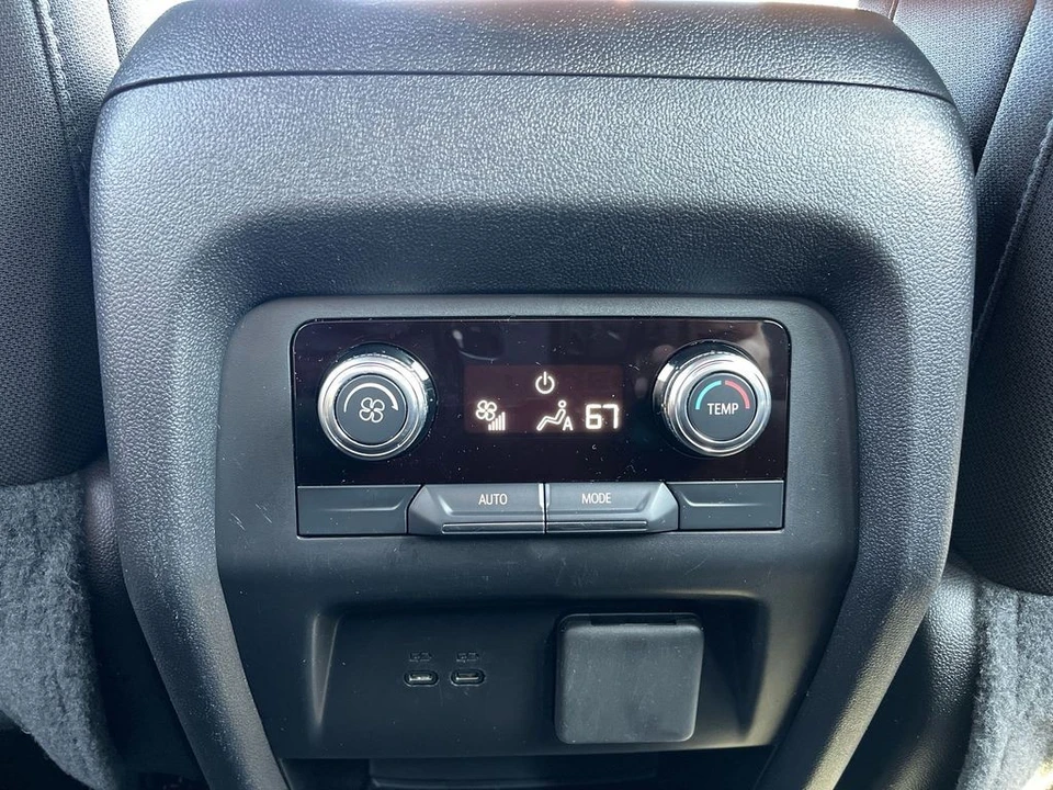 2025 GMC Acadia - Image 12 of 21