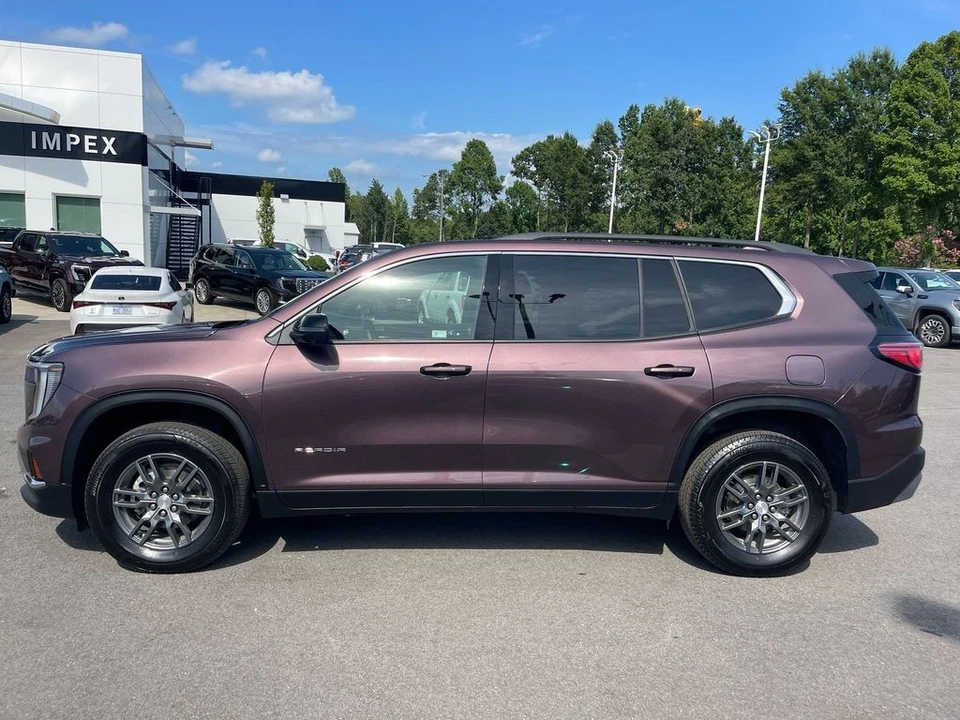 2025 GMC Acadia - Image 2 of 12