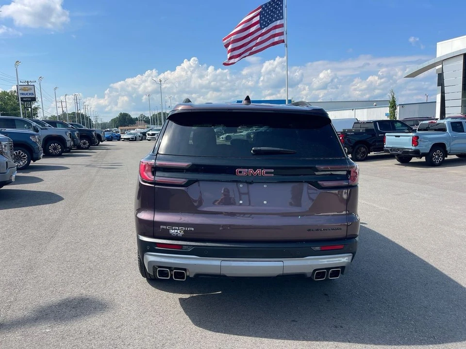 2025 GMC Acadia - Image 4 of 12