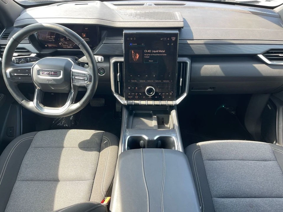 2025 GMC Acadia - Image 13 of 21