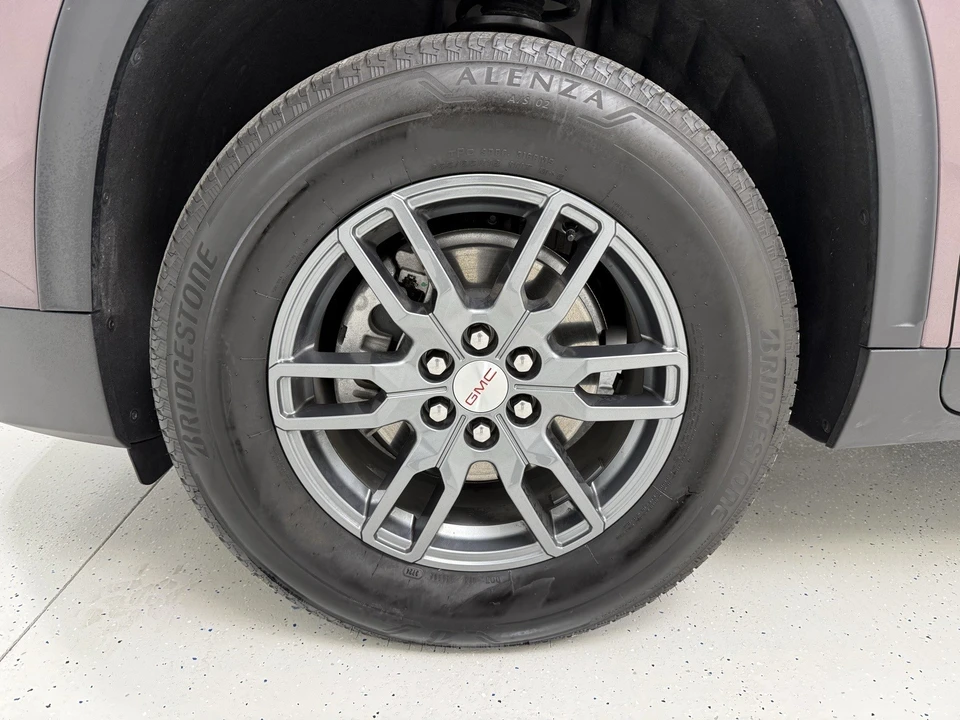 2025 GMC Acadia - Image 11 of 12