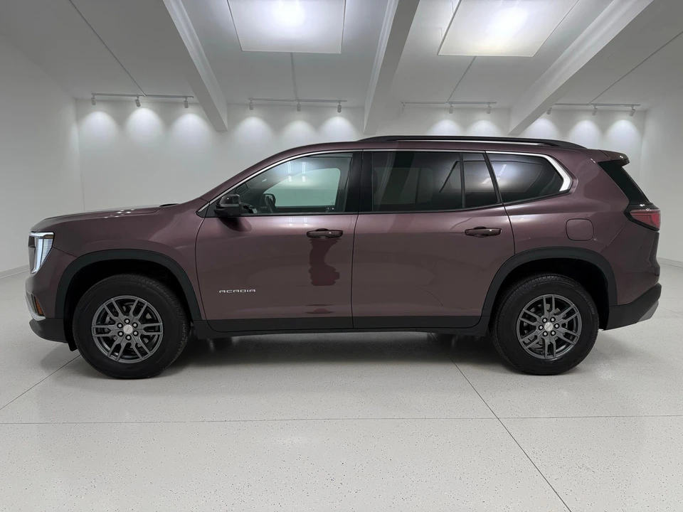 2025 GMC Acadia - Image 4 of 21