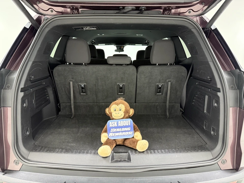 2025 GMC Acadia - Image 9 of 12