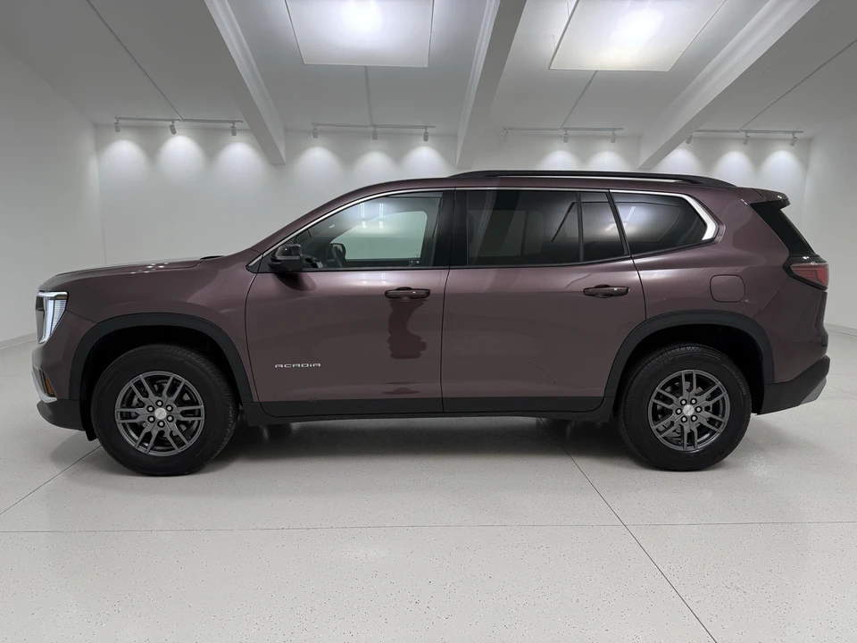 2025 GMC Acadia - Image 4 of 12