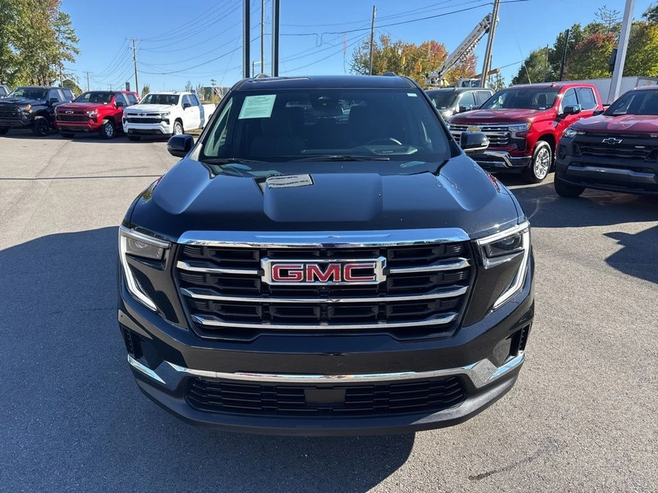 2025 GMC Acadia - Image 8 of 12