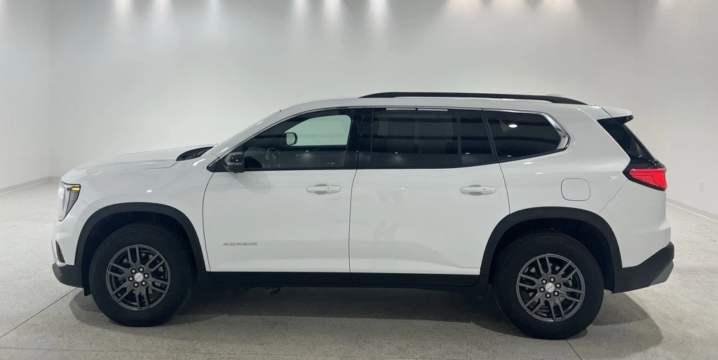 2025 GMC Acadia - Image 2 of 12
