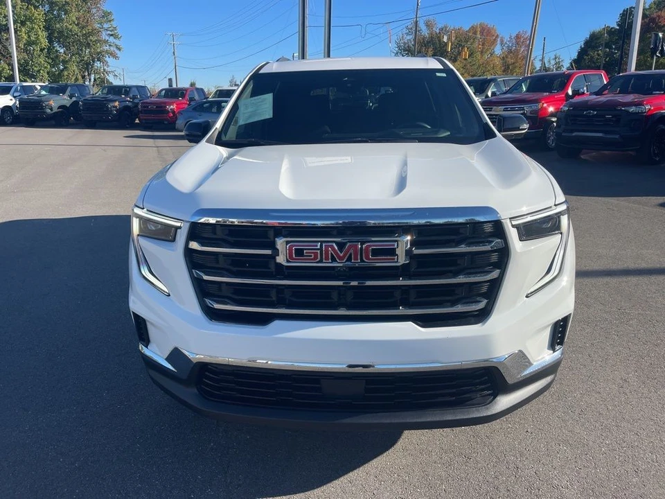 2025 GMC Acadia - Image 8 of 21