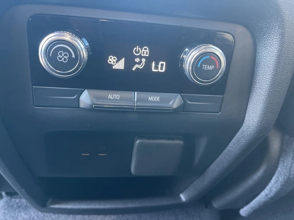 2025 GMC Acadia - Image 12 of 21