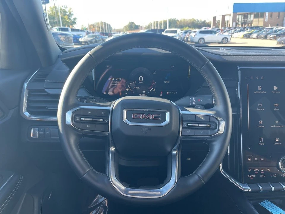 2025 GMC Acadia - Image 15 of 21