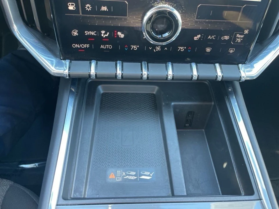 2025 GMC Acadia - Image 20 of 21