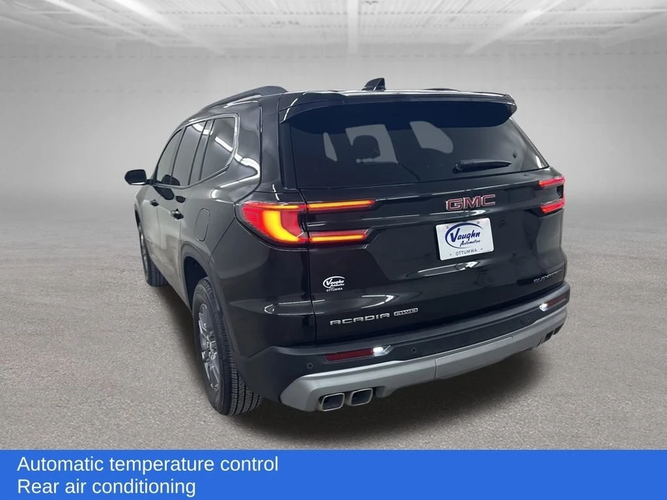 2025 GMC Acadia - Image 10 of 12