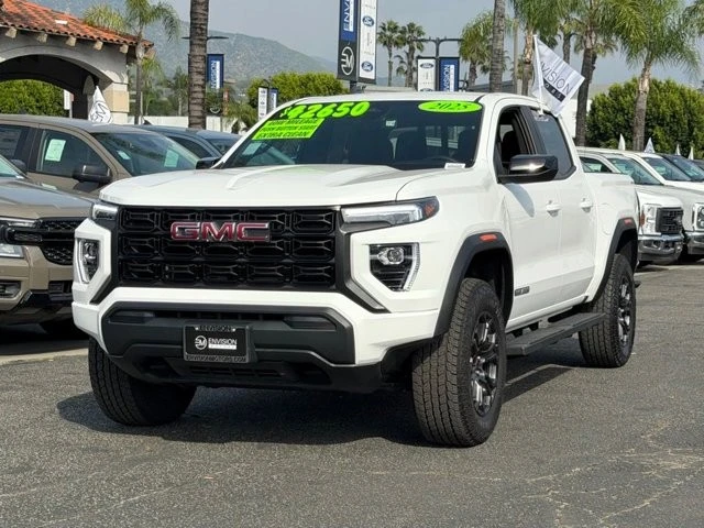 2025 GMC Canyon 2nd Gen - Image 4 of 21