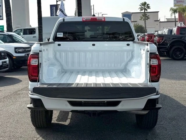 2025 GMC Canyon 2nd Gen - Image 11 of 12