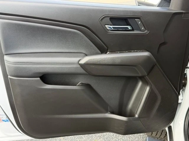 2025 GMC Canyon 2nd Gen - Image 14 of 21