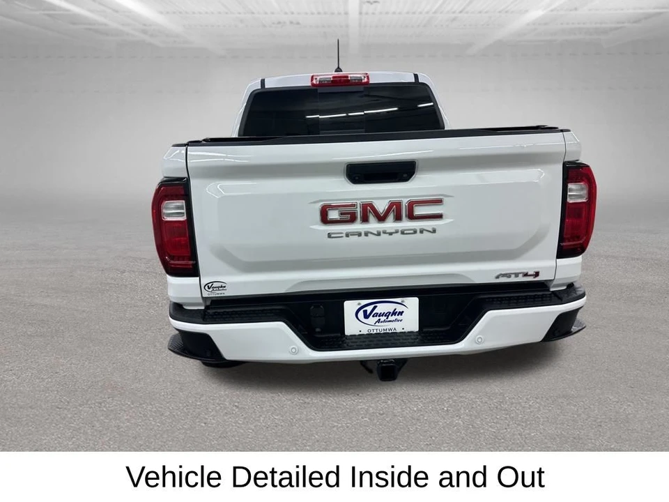 2025 GMC Canyon 2nd Gen - Image 11 of 12