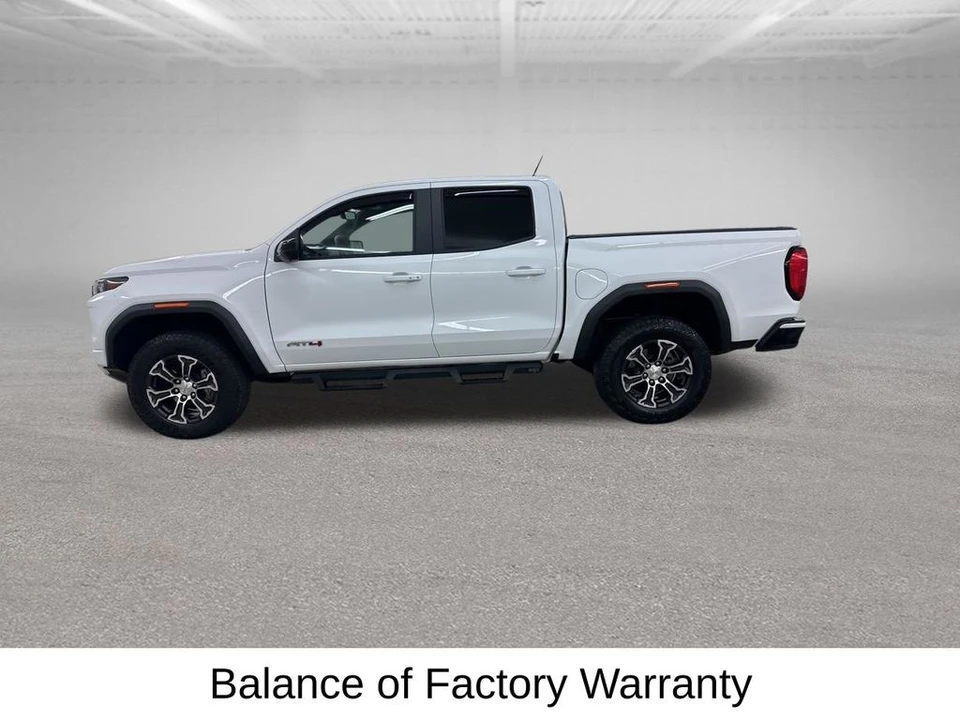 2025 GMC Canyon 2nd Gen - Image 8 of 12