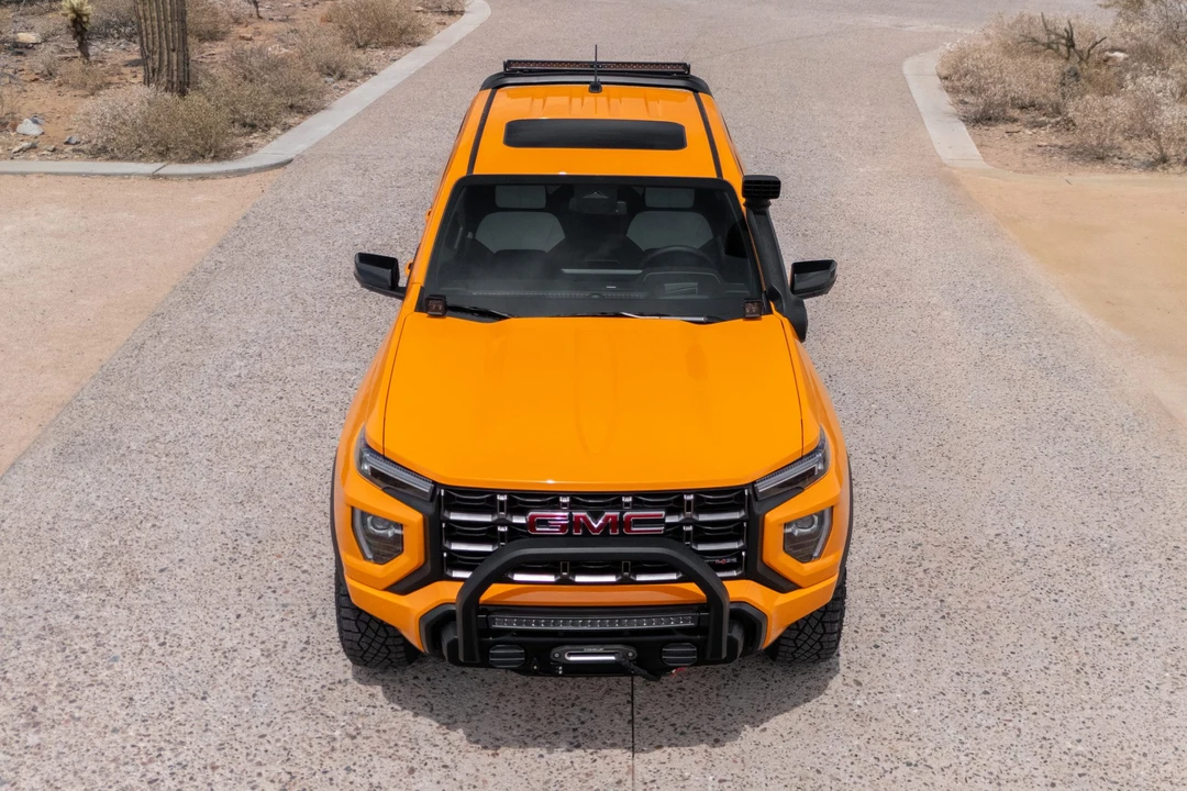 2025 GMC Canyon - Image 11 of 31
