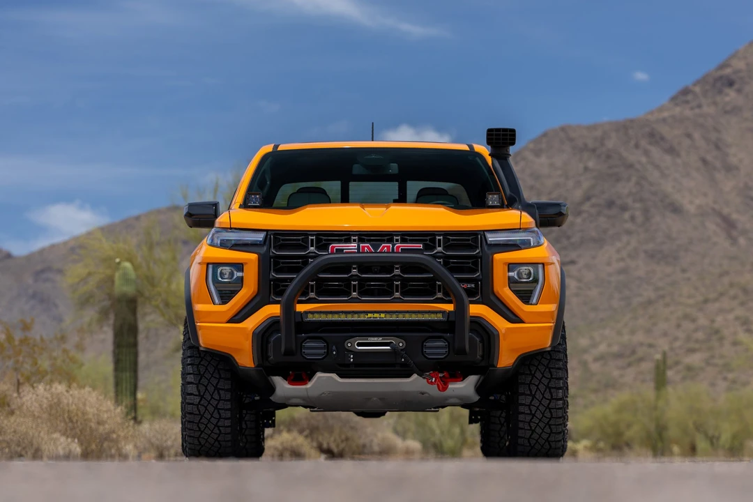 2025 GMC Canyon - Image 13 of 31