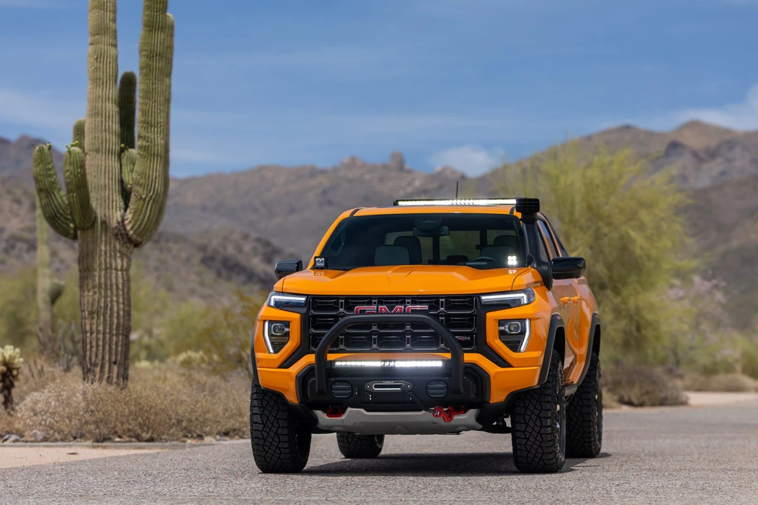 2025 GMC Canyon - Image 14 of 31