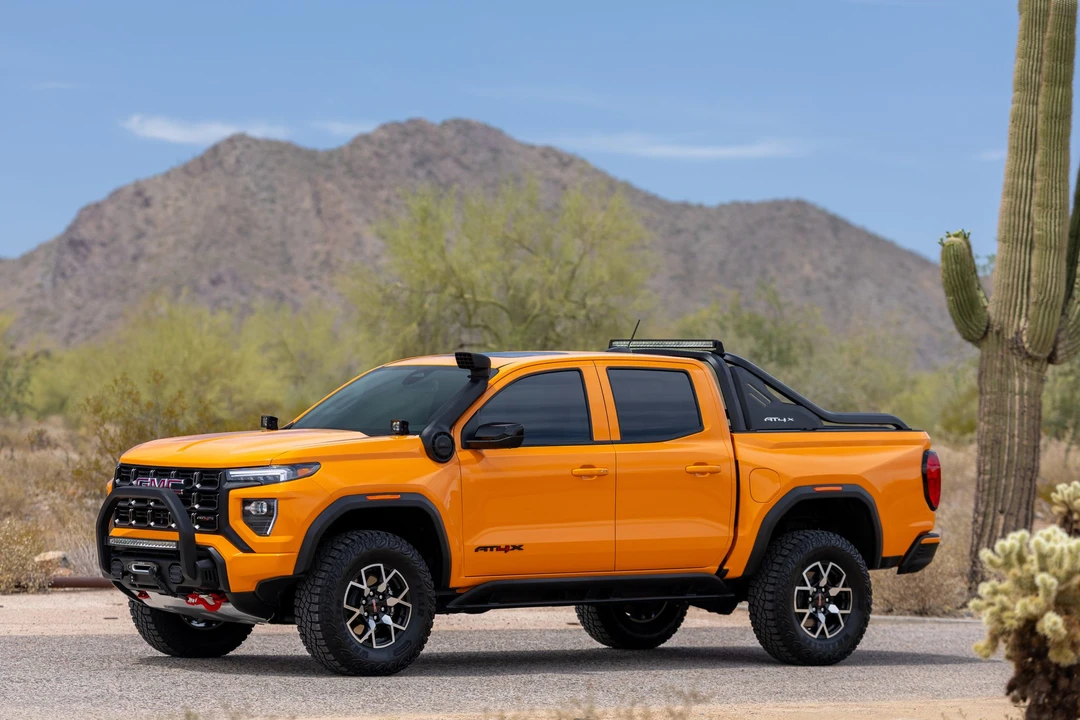 2025 GMC Canyon - Image 4 of 31