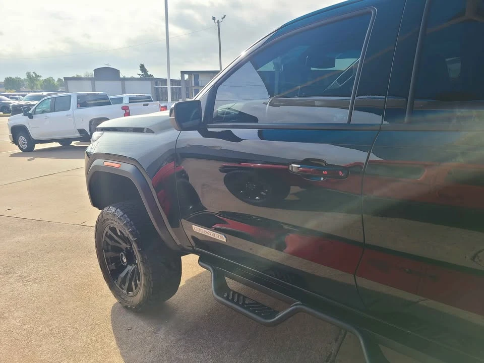 2025 GMC Canyon - Image 4 of 14
