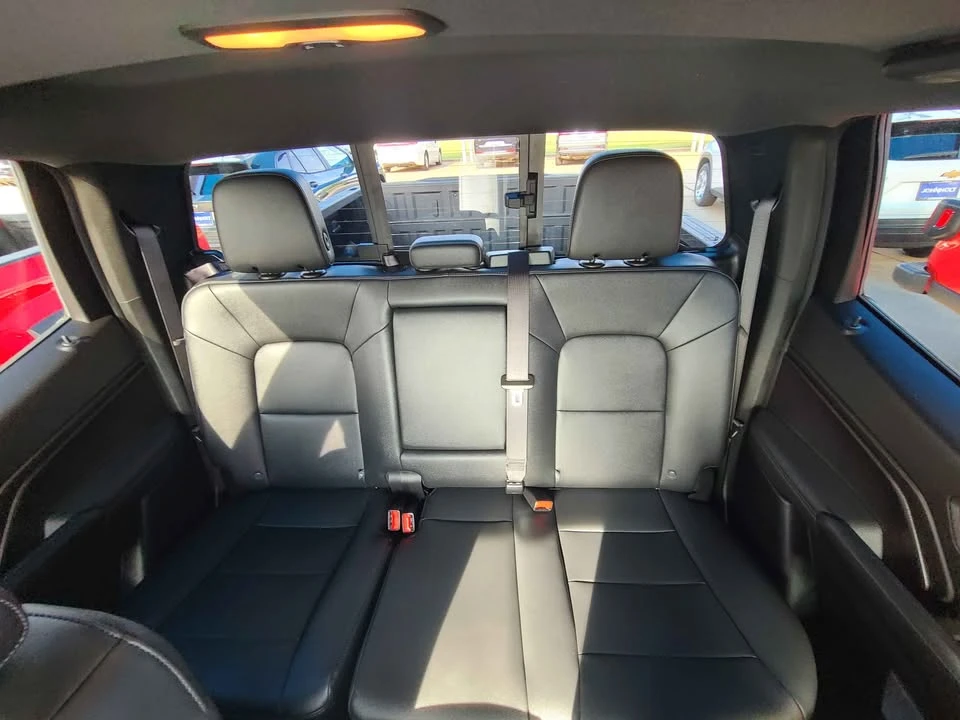 2025 GMC Canyon - Image 14 of 14