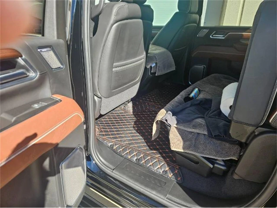 2025 GMC Sierra 5th Gen - Image 2 of 10