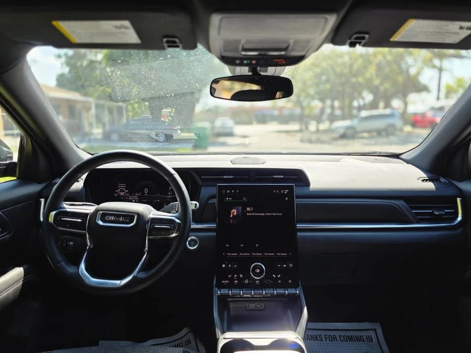 2025 GMC Terrain - Image 6 of 7