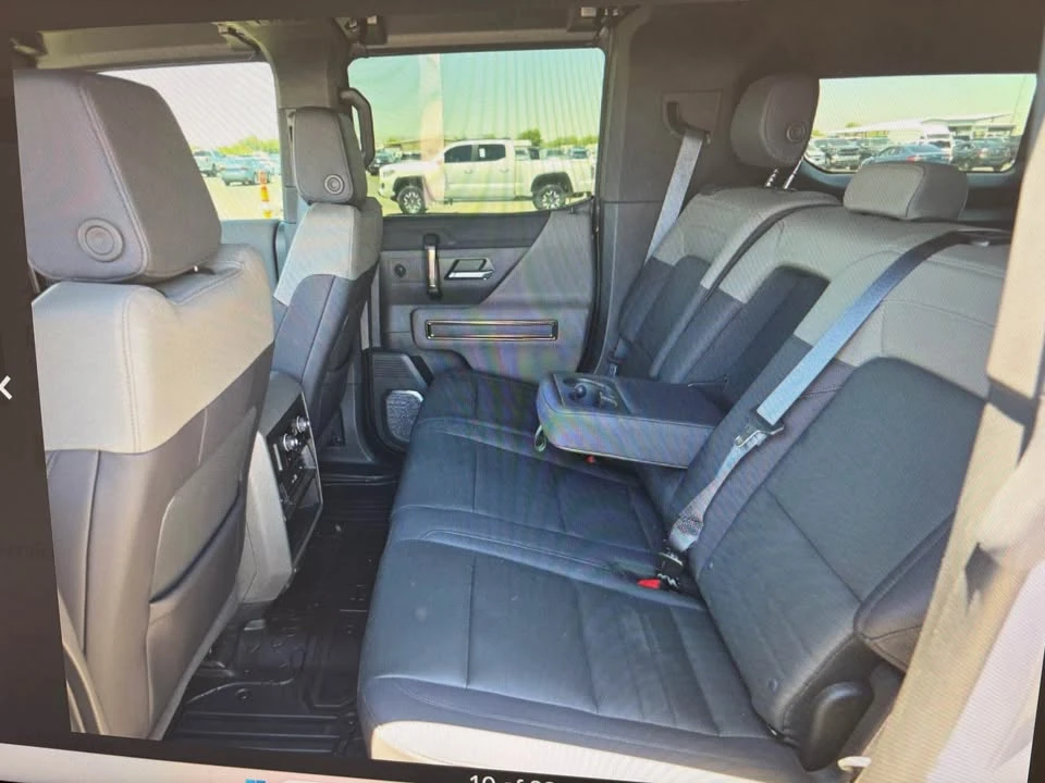 2025 GMC Hummer EV - Image 6 of 6