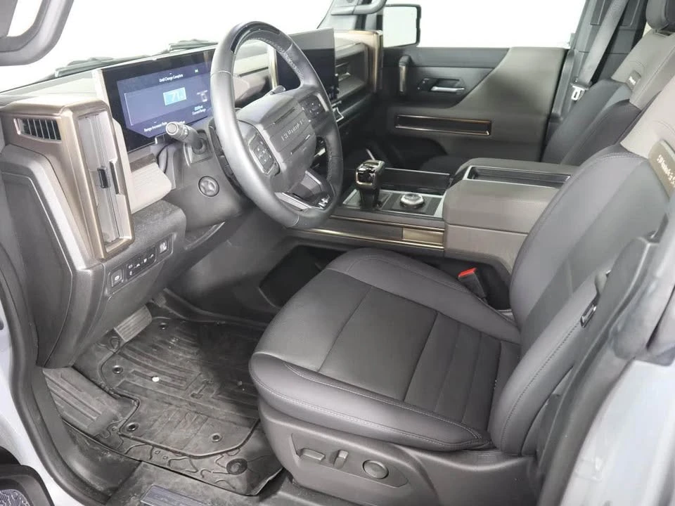 2025 GMC Hummer EV - Image 2 of 17