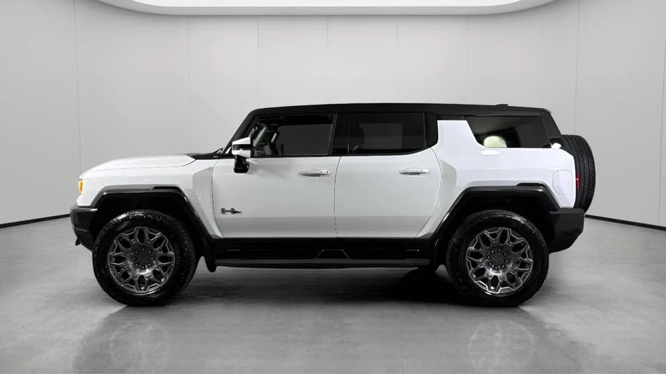 2025 GMC Hummer EV - Image 6 of 20