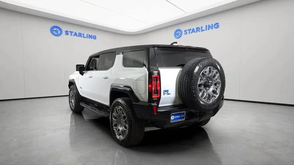 2025 GMC Hummer EV - Image 4 of 20