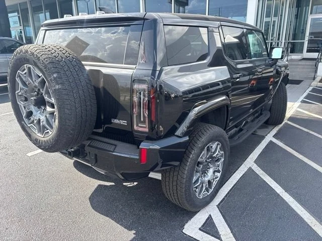 2025 GMC Hummer EV - Image 4 of 15