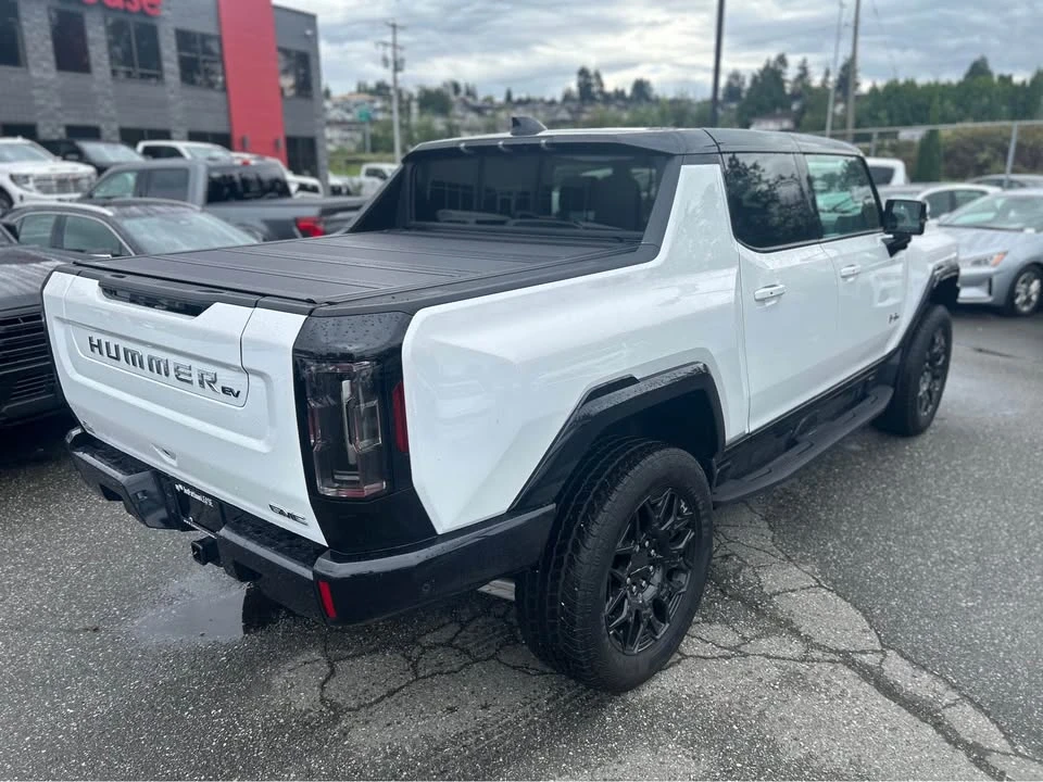 2025 GMC Hummer EV - Image 4 of 20